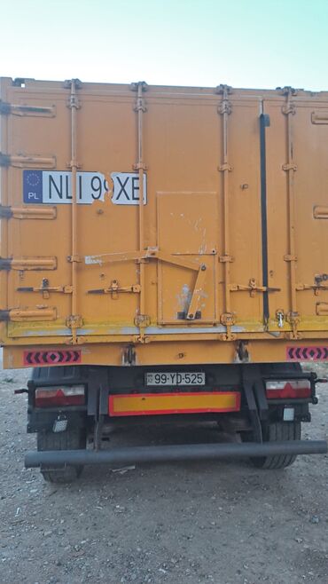 Qoşqular: 40 kub furgon yarımqoşqu — yaxşı işlək vəziyyətdə Satılır etibarlı — 6