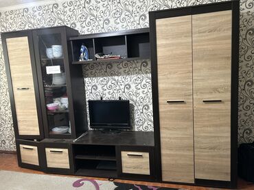 спальный гарнитур для девочки: Гарнитур для зала, Б/у, Самовывоз