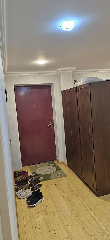 Kommersiya daşınmaz əmlakının satışı: Satılır: Təsvir: - Küçə səviyyəsində, vitrini pəncərəli,və birbaşa — 3
