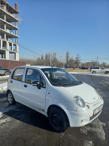 Легковой транспорт: Сдаю в аренду: Легковое авто, Частная аренда