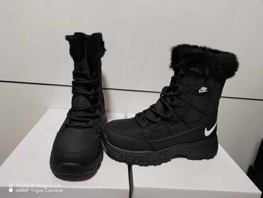 reebok patike crne: Ankle boots, Nike, 39