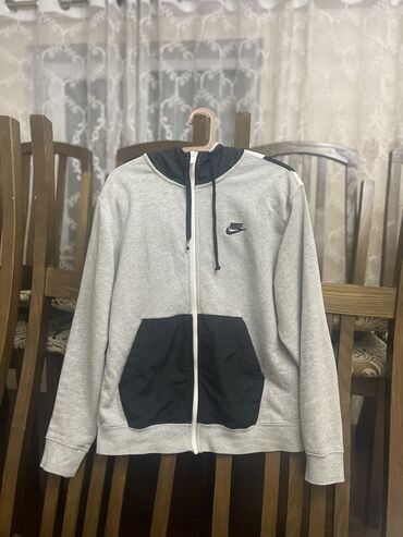 Толстовки: Мужская толстовка, M (EU 38), Nike, Б/у, цвет - Серый, Самовывоз, Платная доставка