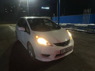 Honda: Honda Fit: 2010 г., 1.5 л, Автомат, Бензин, Хэтчбэк