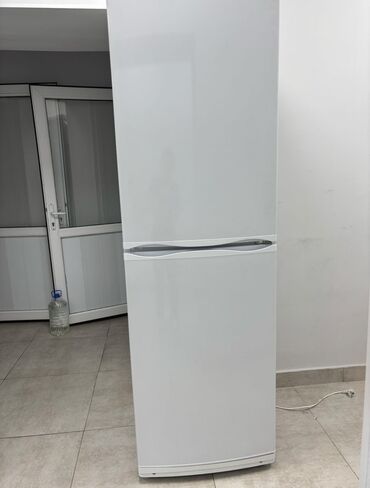 чайник с фильтром для воды: Холодильник Atlant, Б/у, Однокамерный, No frost, 80 * 1800 *