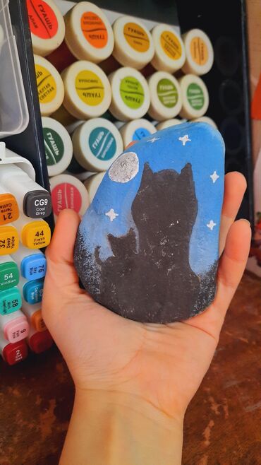 yeni lifcikler: 50 qepik.Daş üzərində rəsim.Draw on the stone
