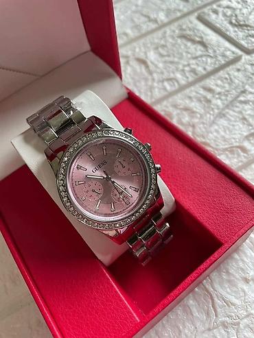 Ručni satovi: Cena:3.400 (Bez kutije)
Cena:3.800 (Sa kutijom)
💋 — 10