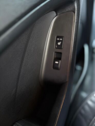 Kia: Kia K3: 1.6 l | 2014 il Sedan — 4