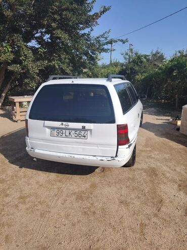 Opel: Opel Astra: 1.7 l | 1997 il 68000 km Universal — 10