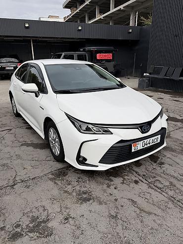 toyata levin: Toyota Corolla: 2020 г., 1.8 л, Вариатор, Гибрид, Седан — 1
