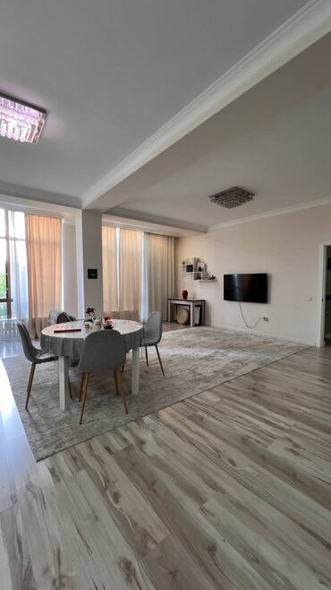 Продажа квартир: 2 комнаты, 75 м², Индивидуалка, 2 этаж, Евроремонт