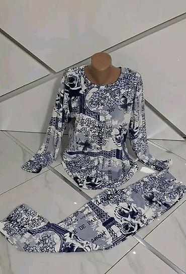 katrin zenski kompleti: Plis pidzame 
Vel. L xl 2xl 3xl
Cena 1.500 din — 3