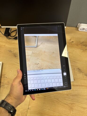 Digər noutbuklar və netbuklar: Intel Core i7, 8 GB, 15 " — 10