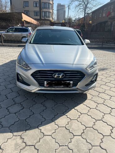 мерседес с клас: Hyundai Sonata: 2019 г., 2 л, Автомат, Газ, Седан