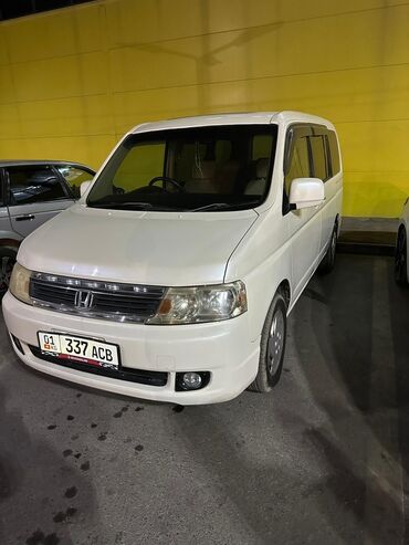 антена на машину: Honda Stepwgn (правый руль) — просторный японский минивэн в белом