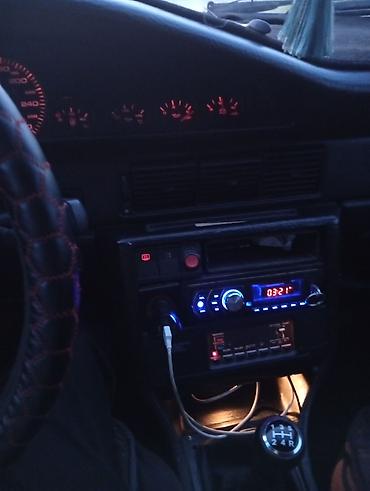 Унаа: Audi 100: 1989 г., Кол менен иштөөчү, Бензин — 6