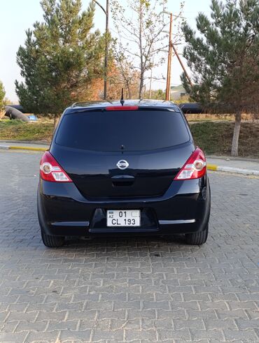 Nissan: Nissan Tiida: 1.6 l | 2011 il Hetçbek — 21