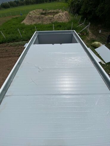 Контейнеры: Модульный контейнер серого цвета с дверью и окном Подходит для — 8