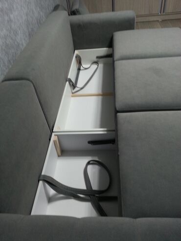 Угловые диваны: Продаю новый диван очень качественный, поролон самый дорогой высокой — 8