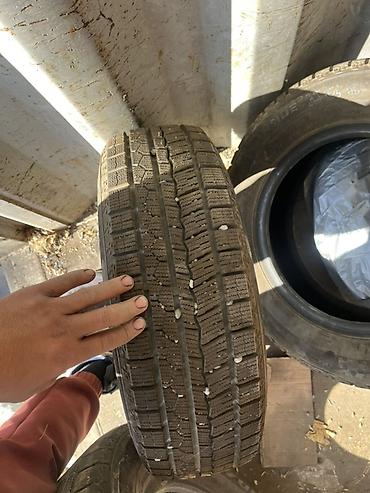 Шины: Зимние шины RoadX RXFrost Arctic 175/70 R13 2шт город Каракол срочно — 2