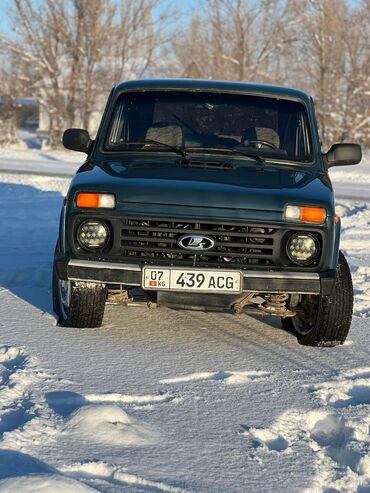 ВАЗ (ЛАДА): ВАЗ (ЛАДА) 4x4 Нива: 2002 г., 1.7 л, Механика, Бензин, Купе