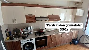 Mətbəx mebeli komplekti satılır. Dəst uzun xətt üzrə yığılmış alt və