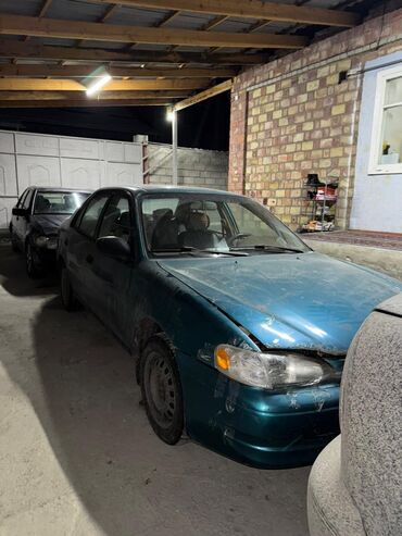 Toyota: Toyota Corolla: 1999 г., 1.6 л, Автомат, Газ, Седан