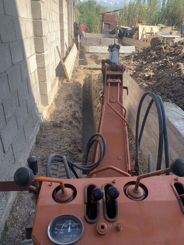 Экскаваторы: Экскаватор, Гусеничный — 6