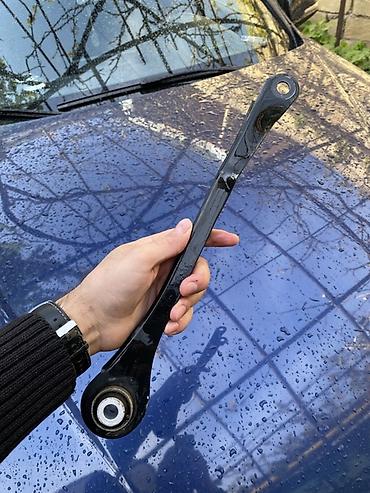 Ehtiyat hissələri: BMW f30 arxa razvalnı alt qol. Sağ tərəf. arxa asqı qolunun metal — 2
