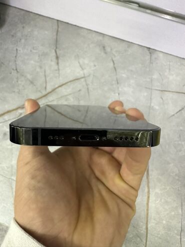 телефонь: IPhone 14 Pro, Б/у, 256 ГБ, Коробка, 84 %