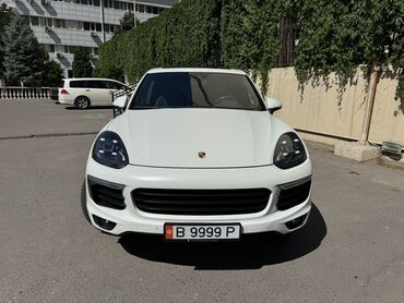 porsche cayenne s: Porsche Cayenne белого цвета с кожаным салоном темно-коричневого