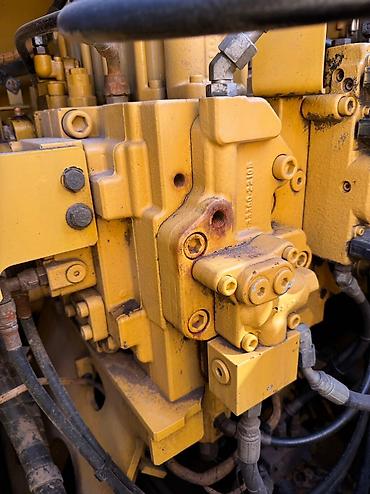 Экскаваторы: Экскаватор, Caterpillar, 2021 г., Гусеничный — 8