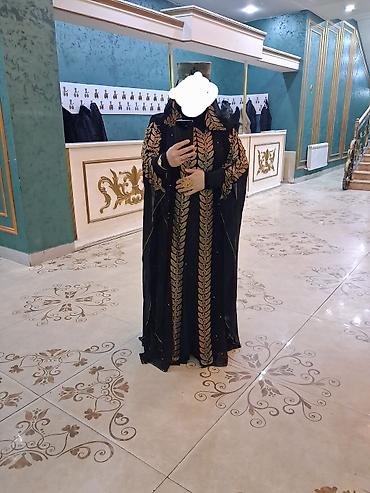 kofta qadin: Qara rəngli zərif abaya/kıma dizaynı - Rəng: dərin qara - Material — 1