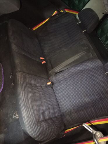 Volkswagen: Volkswagen Golf: 1993 г., 2 л, Механика, Бензин, Хэтчбэк — 8