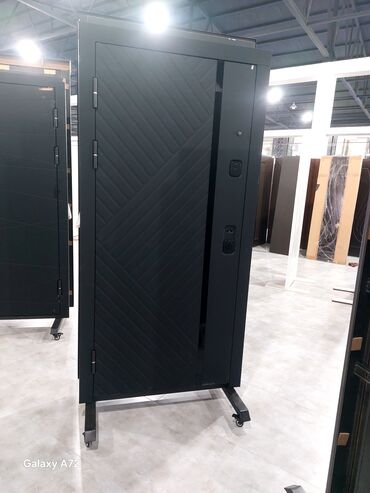 Giriş qapıları: Dəmir giriş qapıları – müasir dizayn və gücləndirilmiş təhlükəsizlik — 14