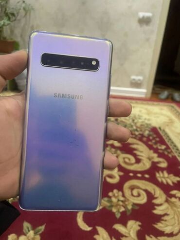 морозильник ремонт: Samsung Galaxy S10 5G, Б/у, 256 ГБ, цвет - Голубой, 1 SIM, eSIM