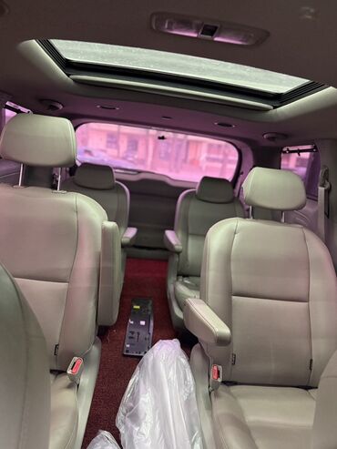 Kia: Kia Carnival: 2019 г., 2.2 л, Автомат, Дизель, Минивэн — 9