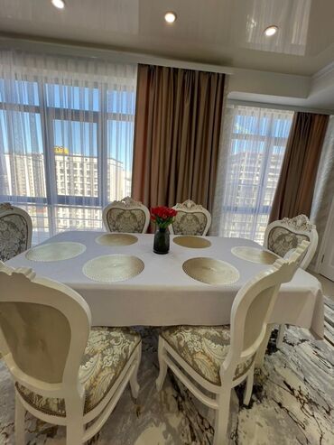 Посуточная аренда квартир: 4 комнаты, Душевая кабина, Постельное белье, Кондиционер — 6