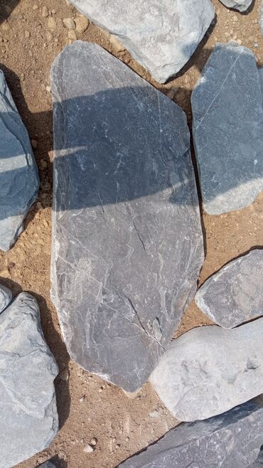 Dekorativ daşlar: Təbii daş məhsulları - Bazalt/klinker tipli qara-boz döşəmə daşları — 6