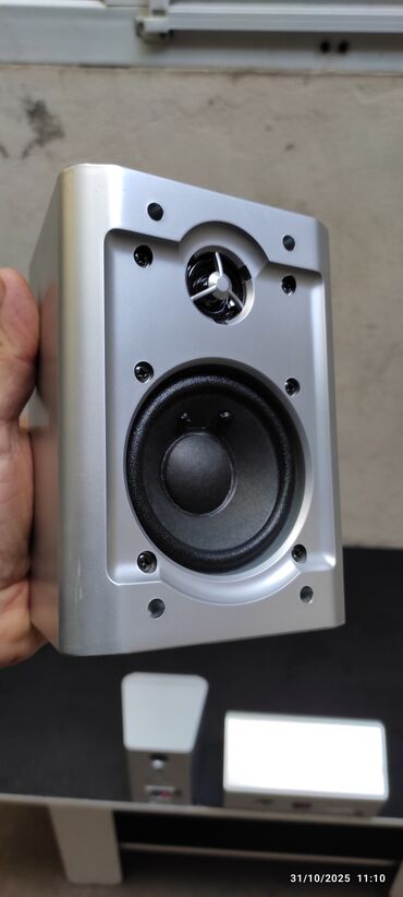 Dinamiklər və kolonkalar: Yeni LG Kolonka, Növ - Bluetooth, rəng - Gümüşü — 16