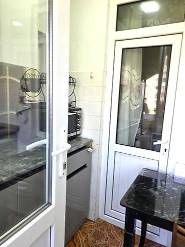 qurgusun satisi: Bakı, 3 otaqlı, Köhnə tikili, 55 kv. m — 10