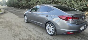 Hyundai: Hyundai Elantra – zərif və dinamik sedan - Kuzov: 4 qapılı sedan — 4