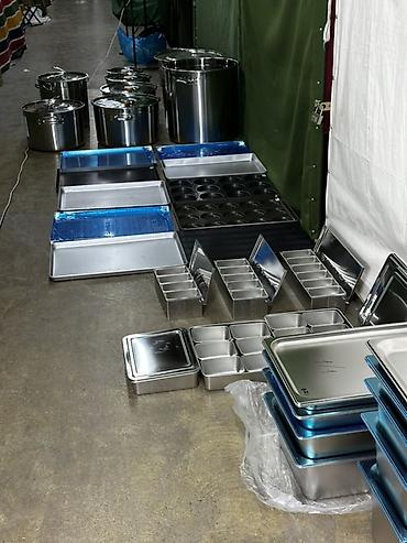 Другая посуда и кухонный инвентарь: Гастроемкости из нержавеющей стали с крышками - Форматы GN: 1/1, 1/2 — 3