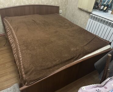 электроинструменты в бишкеке: Продам двуспальную кровать б/у в хорошем состоянии