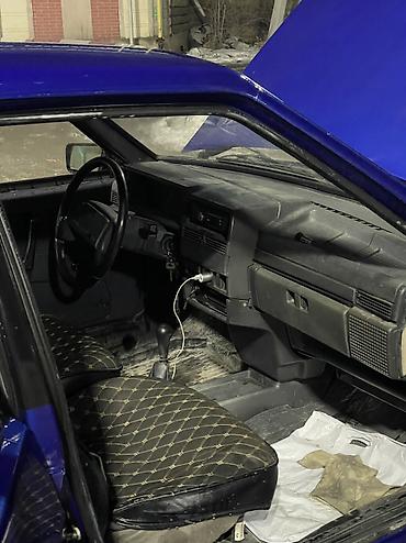 ВАЗ (ЛАДА): ВАЗ (ЛАДА) 2109: 2003 г., 1.6 л, Механика, Бензин, Хэтчбэк — 9