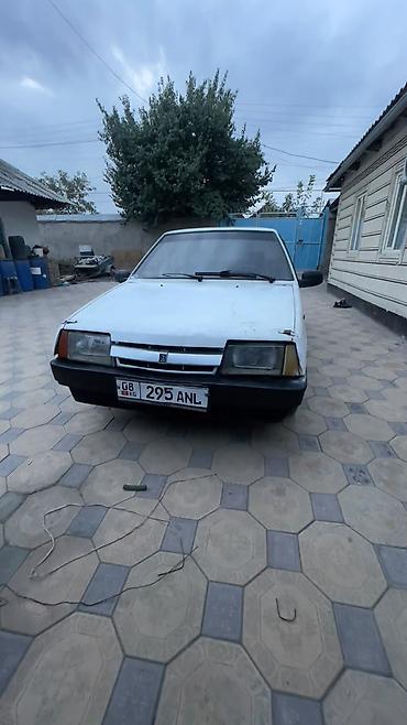 ВАЗ (ЛАДА) 21099: 1993 г., 1.6 л, Механика, Бензин, Седан at lalafo.kg ВАЗ (ЛАДА) 21099: 1993 г., 1.6 л, Механика, Бензин, Седан