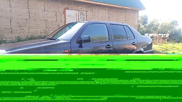 арзан матиз 1: Volkswagen Vento: 1993 г., 1.8 л, Кол менен иштөөчү, Бензин, Седан — 2