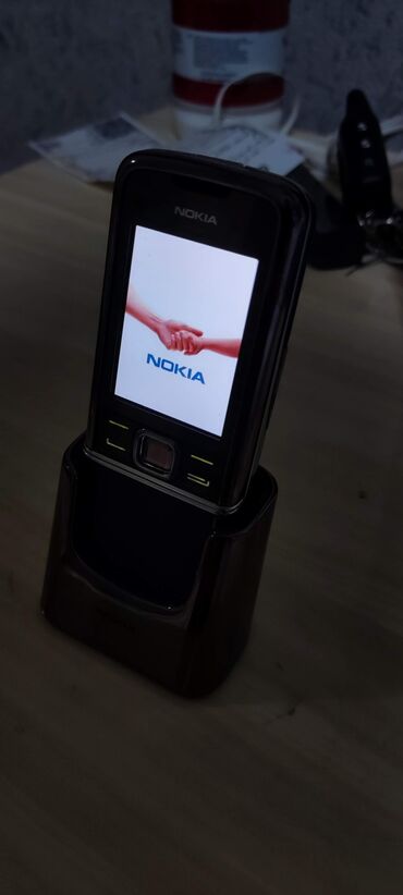 Nokia: Nokia 8, Б/у, 4 GB, цвет - Коричневый, 1 SIM