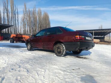 машина авди: Volkswagen Passat: 1989 г., 1.8 л, Механика, Бензин, Седан