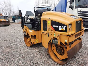Катки: Каток.Каток.Каток дорожный Caterpillar CB22B. Компактный и