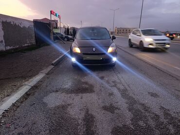 Renault: Renault Scenic: 1.5 l | 2010 il 385000 km Van/Minivan — 8